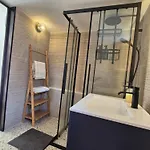 Vacation Unit - Private Terrace, Steps From Sea Apartment Isthmia
