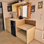 Vacation Unit - Private Terrace, Steps From Sea Apartment