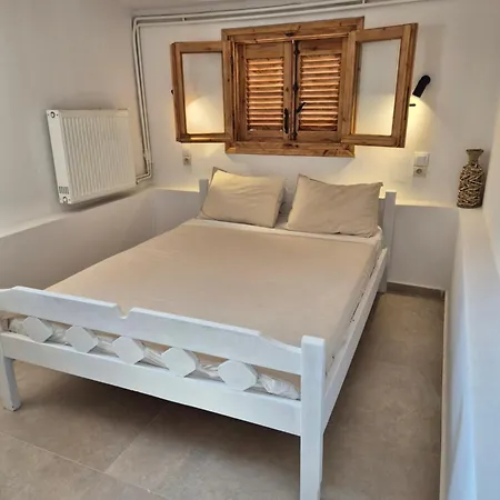 Διαμέρισμα Vacation Unit - Private Terrace, Steps From Sea *